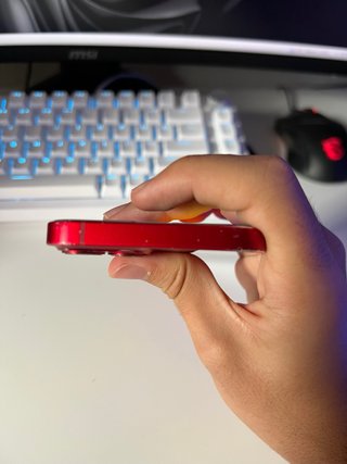 iPhone 13 Rojo 128GB Excelente Estado 77% salud