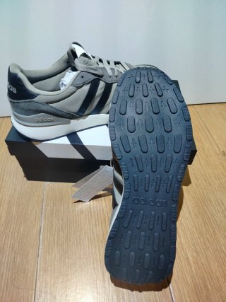 Zapatillas Adidas Grises y negro Talla 42 ⅔