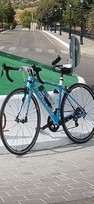 Bicicleta Carretera Focus Cayo Carbono Talla XS
