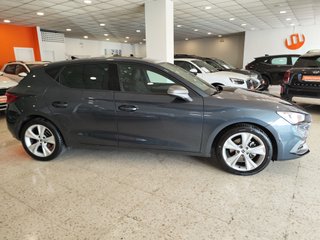 SEAT Leon 2025