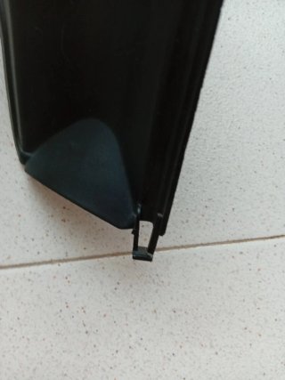 Tapa motor fusibles Renault Clio 2001
