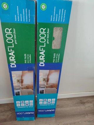 Suelo PVC DURAFLOOR autoadhesivo. Color gris medio