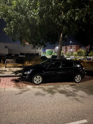 Peugeot 308 2016
