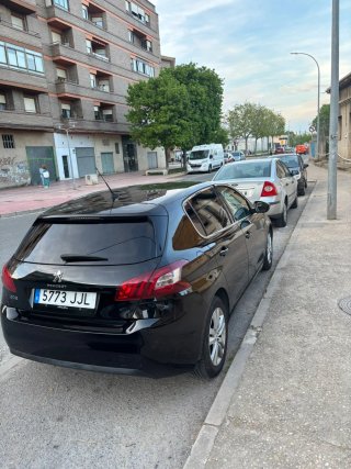 Peugeot 308 2016