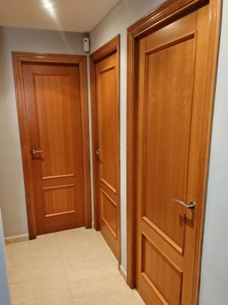 Puertas de madera interiores