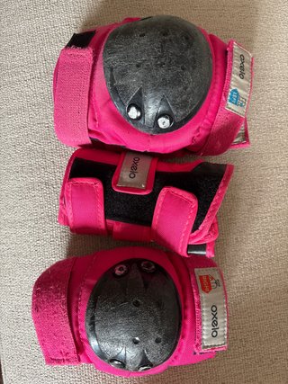 Protecciones patines Oxelo rosa 2XS
