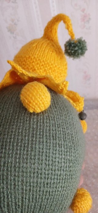 Muñeco de lana hecho a mano
