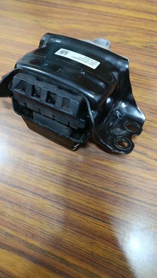 Soporte Caja Cambios VAG 5QA 199 555C