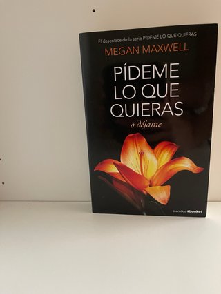 Libro pideme lo que quieras o dejame