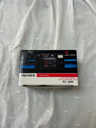 Cámara Premier PC-800 35mm Autofocus con caja