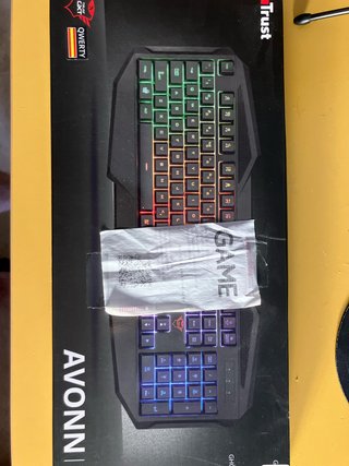 Teclado Gaming Trust GXT830RW QWERTY