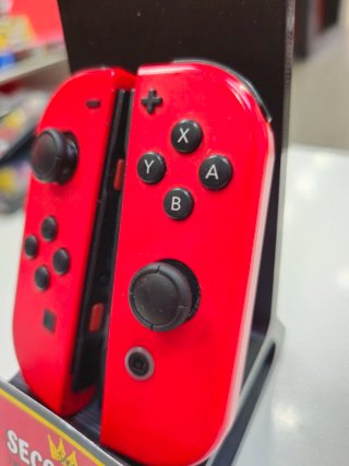 Joy-Cons Oficiales de Nintendo Rojos