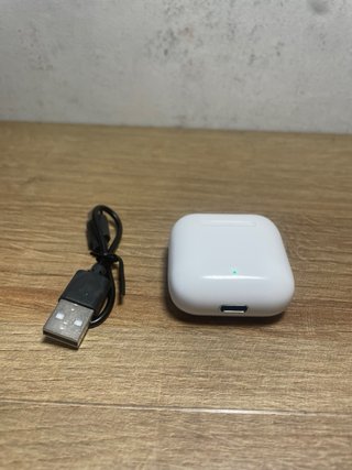 Auriculares Inalámbricos Blancos pro4