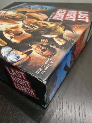 Last Night on Earth: The Zombie Game