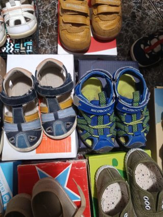 Lote Zapatos Niño Talla 20-22 y 23