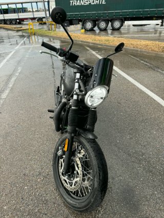 Brixton Cromwell 1200 Negra