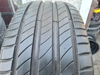 215 45 R18 93W Michelin - 1 neumático +80%