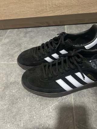 Adidas Spezial Negras y Blancas