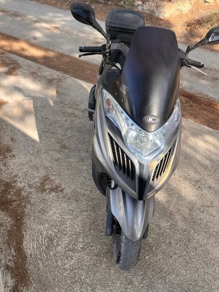 Kymco Yaeger 300i Maxi Scooter