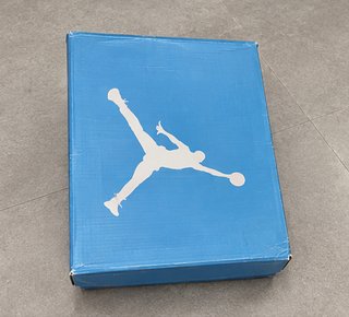 Jordan 3 Retro UNC Talla 43