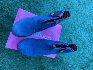 Botines de ante azul marca Conguitos Talla 29
