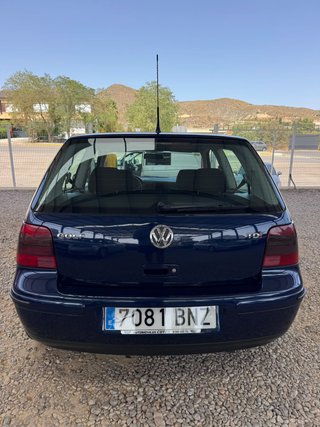 Volkswagen Golf 2001
