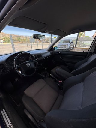Volkswagen Golf 2001