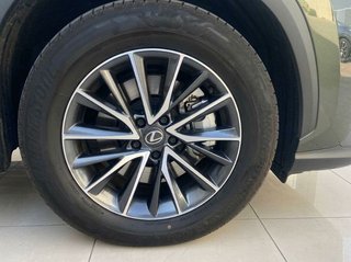 Lexus NX PREMIUM 4WD