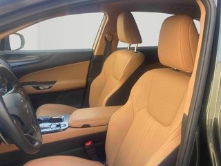 Lexus NX PREMIUM 4WD