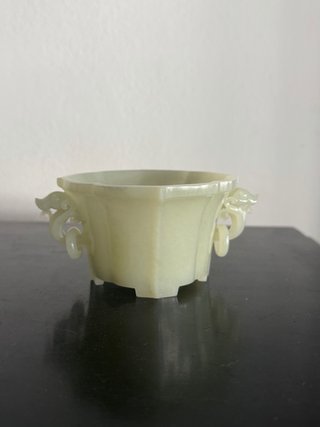 Copa de Jade Pálido - Estilo Chino