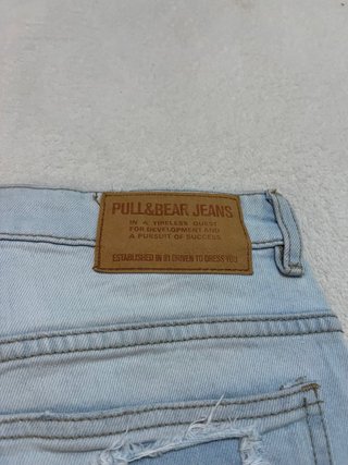 Pull and Bear Vaqueros Cortos Rotos Azules 40 L