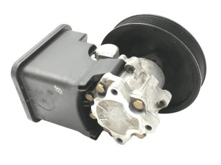 Bomba direccion BMW 6756575