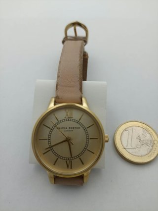 Reloj Olivia Burton chapado en oro