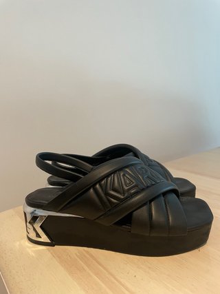Sandalias Karl Lagerfeld Negras Plataforma