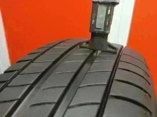 215 60 R17 96V Michelin - 1 neumático +90%