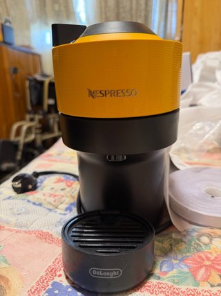 Cafetera Nespresso Vertuo Pop Naranja