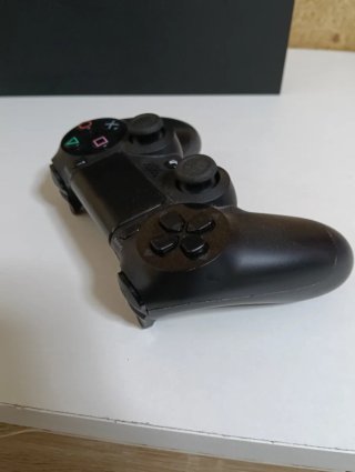 PLAYSTATION 4 IMPECABLE + REGALO!