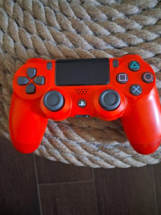 Controller PS4 Rosso non funzionante