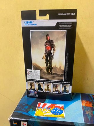 DC Multiverse Cyborg Action Figure