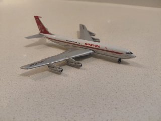 2 maquetas DC8 y 707