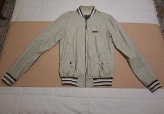 Chaqueta bomber Pull&Bear beige