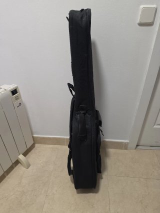 Funda de guitarra de tela negra