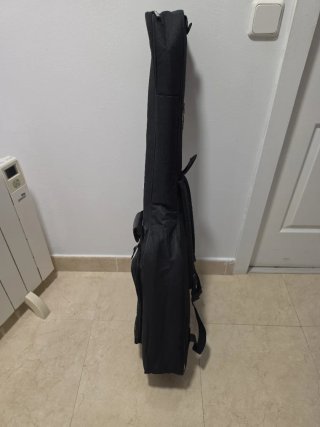 Funda de guitarra de tela negra