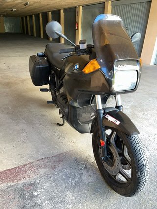 BMW K75 Negra