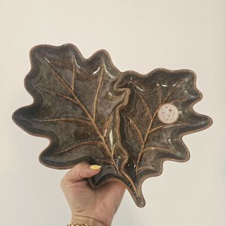 Plato decorativo hoja cerámica