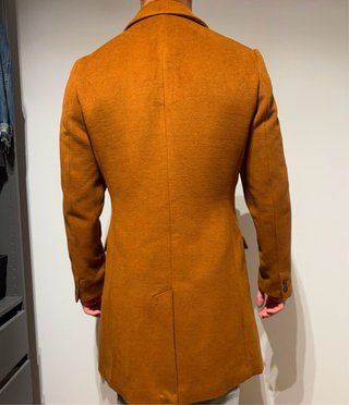 Abrigo marrón de Zara