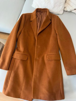 Abrigo marrón de Zara