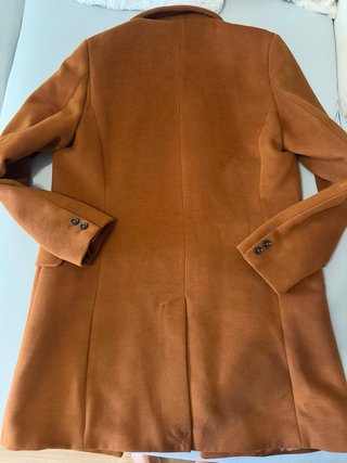 Abrigo marrón de Zara