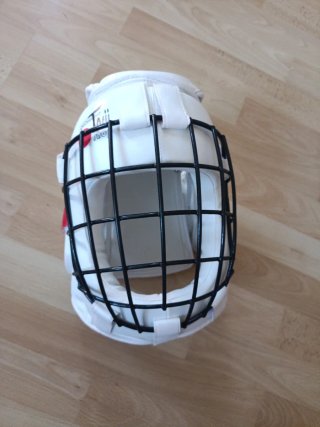 Casco Protección Karate Blanco