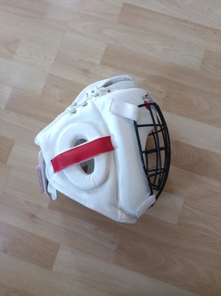 Casco Protección Karate Blanco